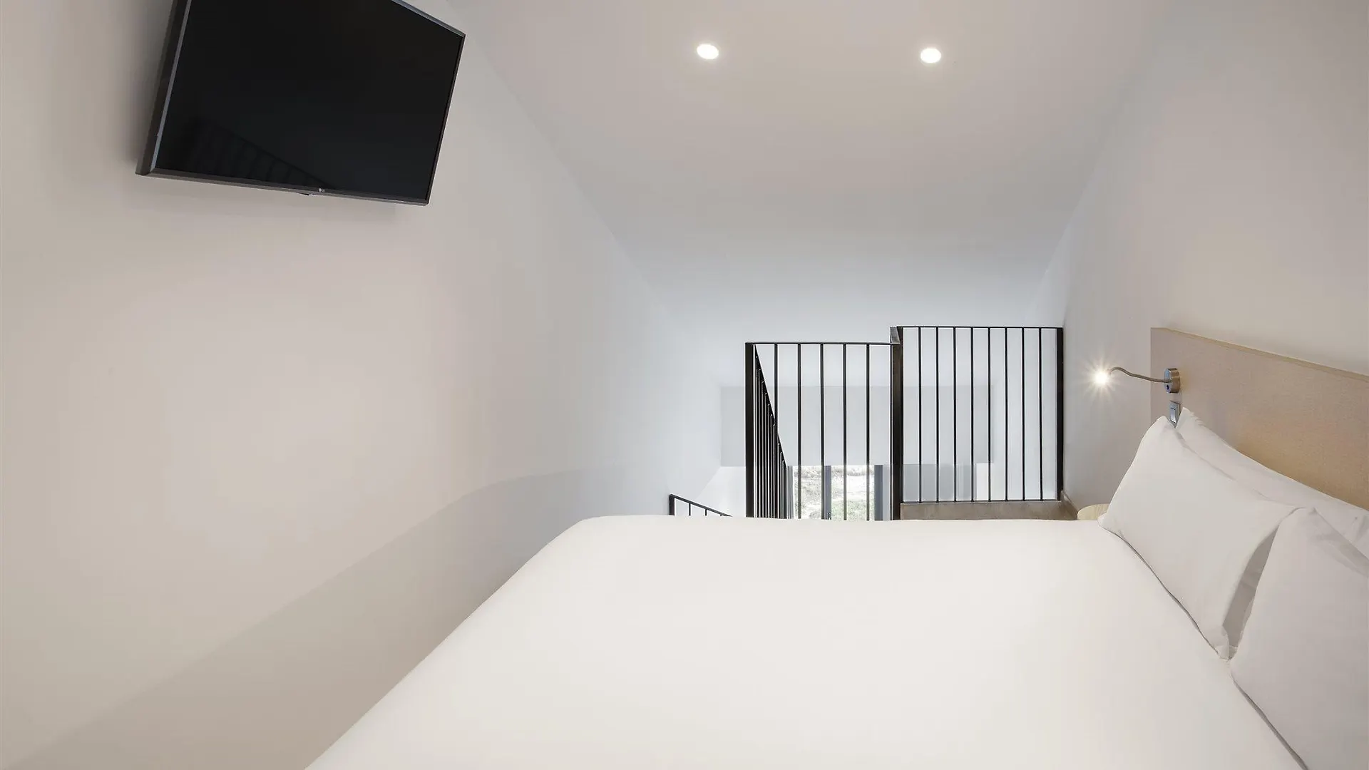 B&B Hotel Malaga Centro 3*,